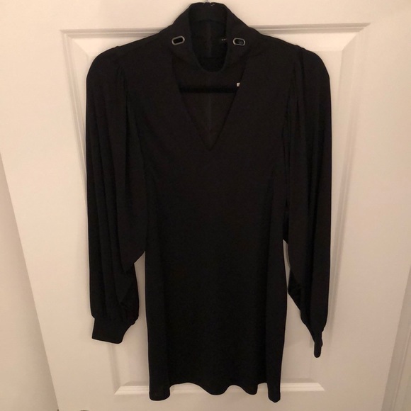 Black Collar Shift Dress!! - Picture 4 of 5